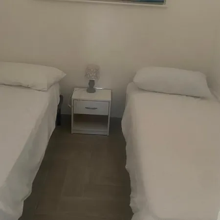 Casa Vacanze-le Stanze Di Eolo Holiday home *