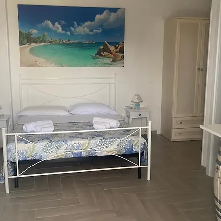 Casa Vacanze-le Stanze Di Eolo Holiday home *